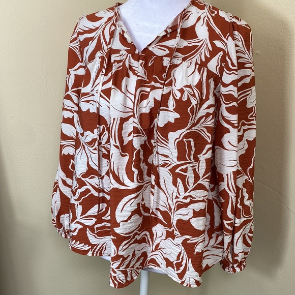 a new day | Fall Top | Brown & White | Medium - Picture 10 of 10